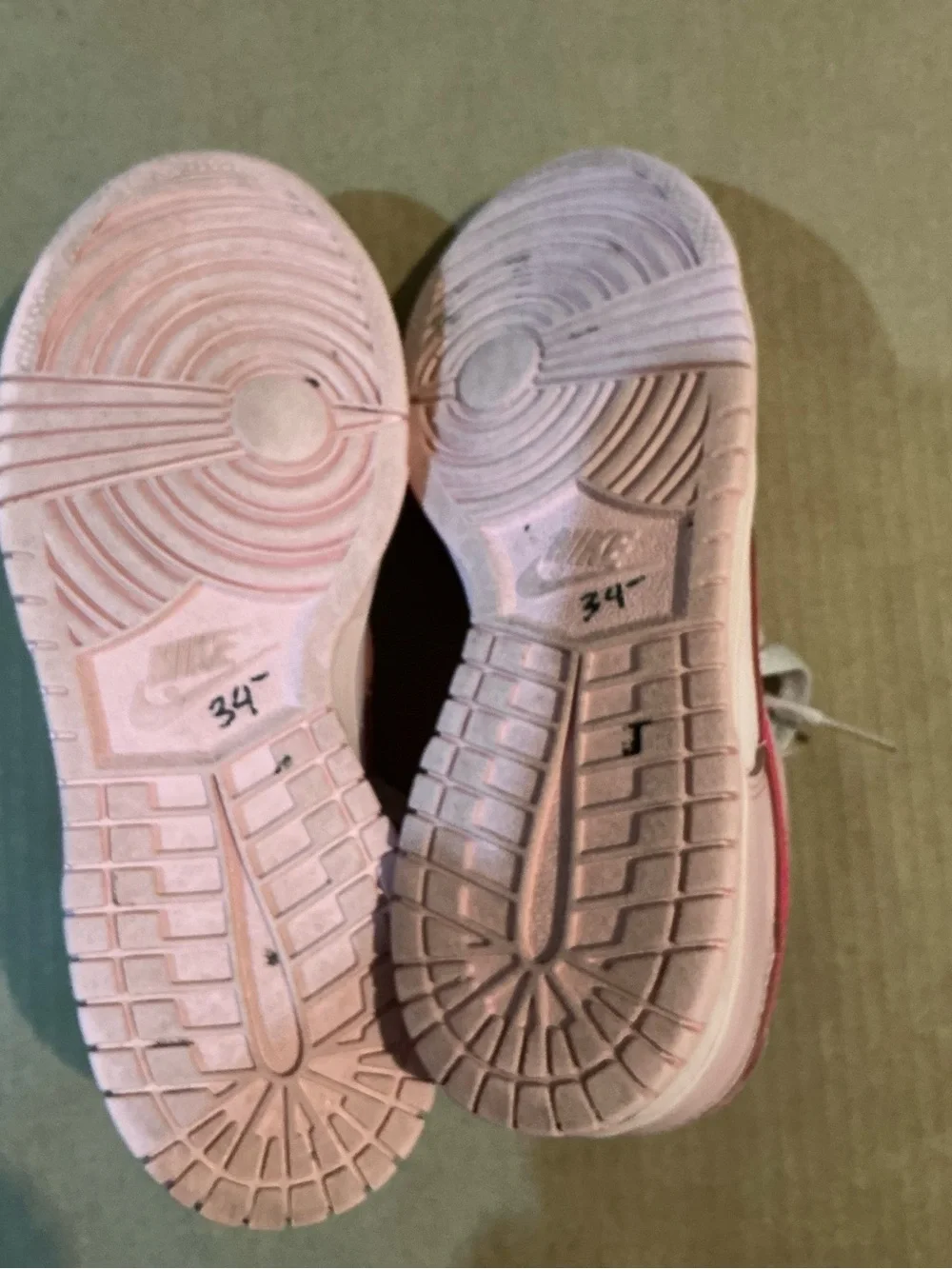Nike Kids Pink and Hot Pink Low-Top Sneakers